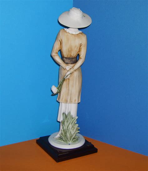 Giuseppe Armani Figur Lady Elegante Dame Mit Blumen Florence