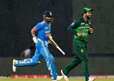 Asia Cup India Vs Pakistan Ind To Resume On But Rain