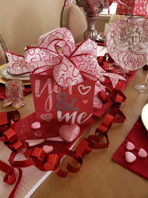 Stunning Valentine Table Centerpiece Ideas Homyhomee Corazones