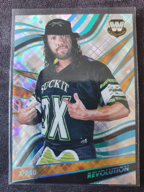 2022 Panini WWE Revolution Base Parallel Legends Cosmic 40 149