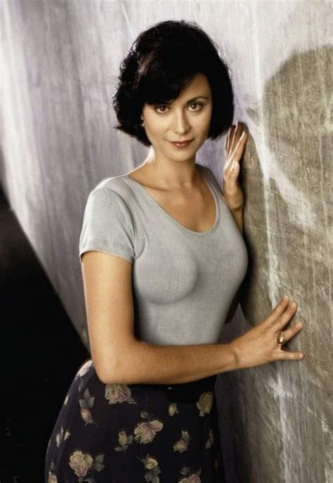 Pin By Paul Gilbert On Bell Catherine Bell Beautiful Celebrities Catherine