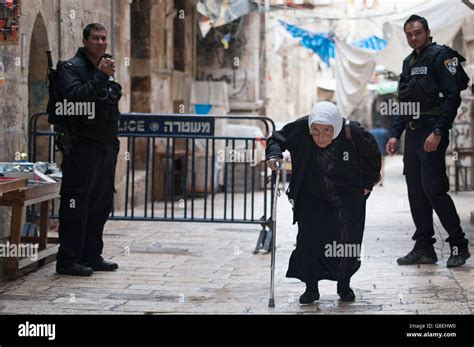 Fuerzas De Seguridad Israelíes Fotografías E Imágenes De Alta Resolución Alamy