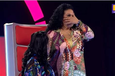 ‘la Voz Senior Eva Ayllón Se Emocionó Con Participante Que Interpretó