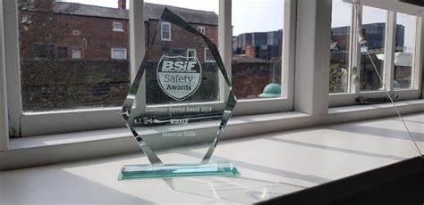 Essentialskillz Wins Customer Service Award At Bsif Safety Awards Essentialskillz