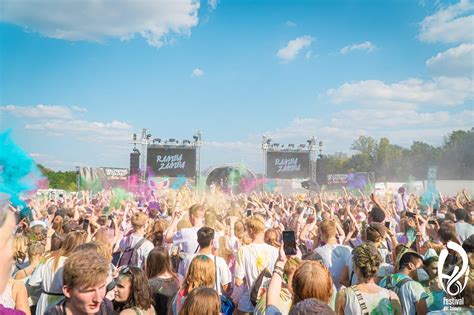 Holi Festival Of Colours Berlin Festival Lineup Dates And Location