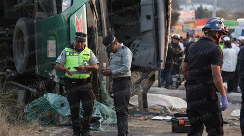 Camión Flecha Roja Vuelca En La México Toluca Reportan Tres Muertos Y 35 Lesionados La