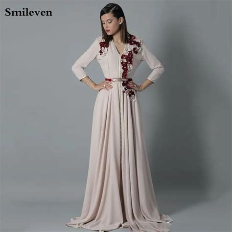 Smileven Moroccan Caftan Evening Dresses V Neck Red 3D Flowers Arabic