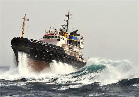 Pin By Willem Van Osch On Sea Going Tugboats Tug Boats Working Boat Old Boats