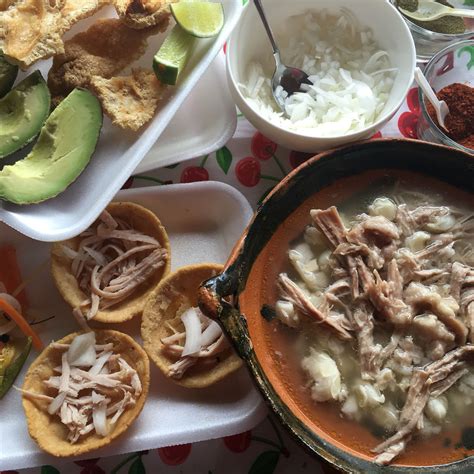 Pozole De Guerrero Y Chalupas Comida Recetas Pozole