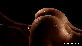 Teen Lesbiennes S Embrassant Cartant La Chatte Et Se Frottant Jusqu L Orgasme Xvideos