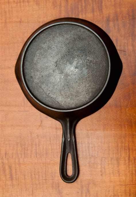 Nice Vintage No 3 Unmarked Vollrath Cast Iron Skillet With Etsy