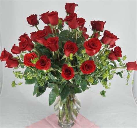 Three 3 Dozen Roses In Melbourne Fl Buds And Bows Floral Design