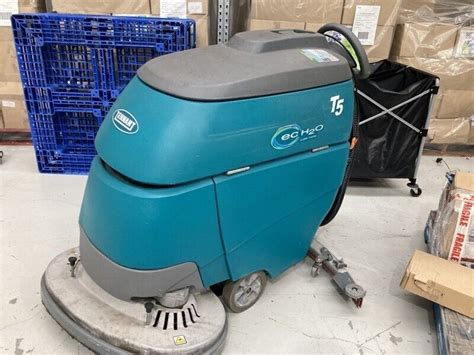 Tennant T Walk Behind Floor Scrubber Ebay