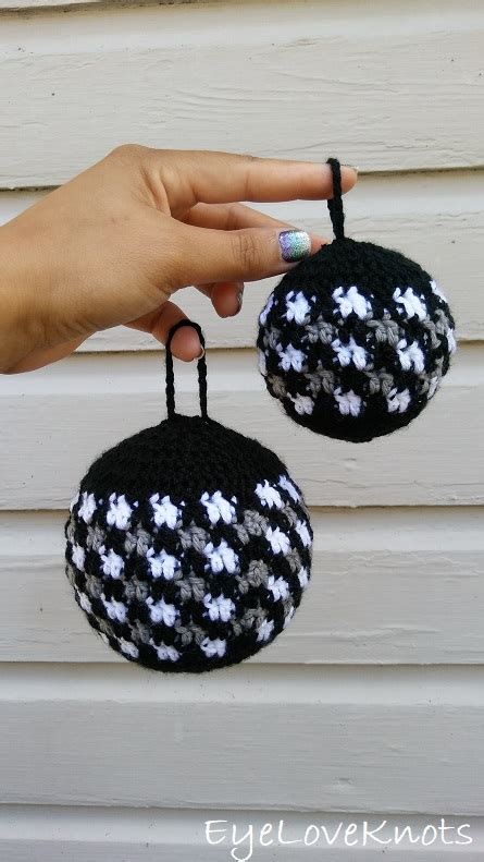 Buffalo Plaid Bauble Ornament Free Crochet Pattern EyeLoveKnots