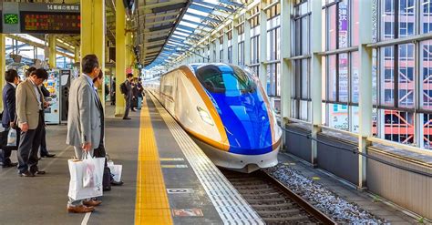 How To Travel Between Tokyo And Kyoto Via Shinkansen Bullet Train