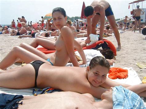 Porn Image Vacances A La Plage De Quoi Se Regaler