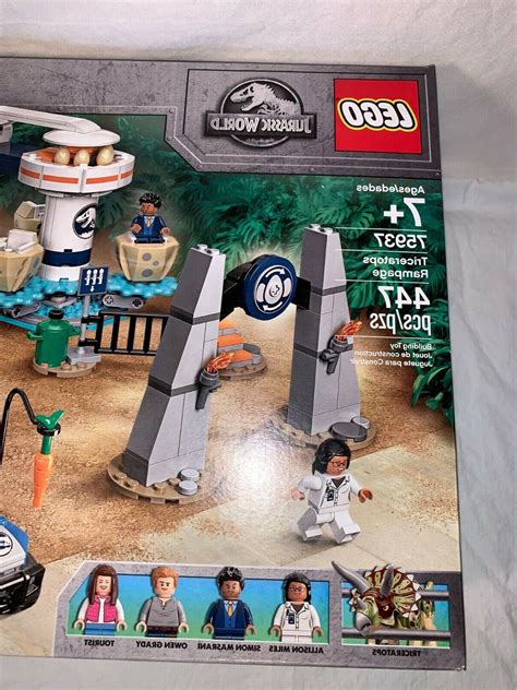 Jurassic World LEGO 75937 TriCeratops Rampage Play Set