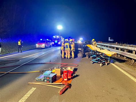 Unfall Auf A Im Kreuz Werl Vier Personen Verletzt Kilometerlanger Stau