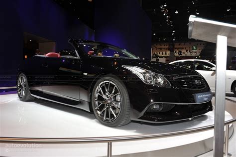 2010 Paris Auto Show Infiniti IPL G Convertible Live Photos