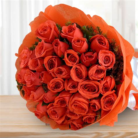 Tangerine Tango 30 Orange Roses A Bold And Captivating Bouquet