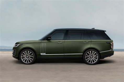 The Ultimate Range Rover SV Bespoke Introduces Exclusive New Editions