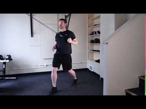 Row Single Arm Resistance Band Staggered Stance Contralateral Youtube