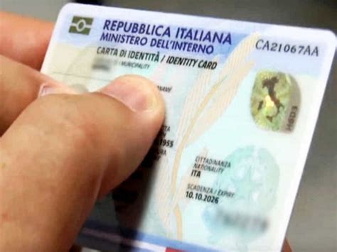 La Carta D Identit Elettronica Avr Le Stesse Funzioni Dello Spid