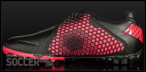 Nike 5 Bomba Finale Football Trainers Blackblacksolar Red Soccerbible
