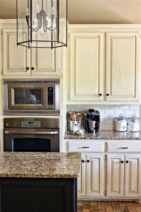 SUBWAY TILE KITCHEN BACKSPLASH | Dimples and Tangles