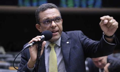 Otoni De Paula Diz Que Bolsonaro é Bezerro De Ouro Não Aceitou