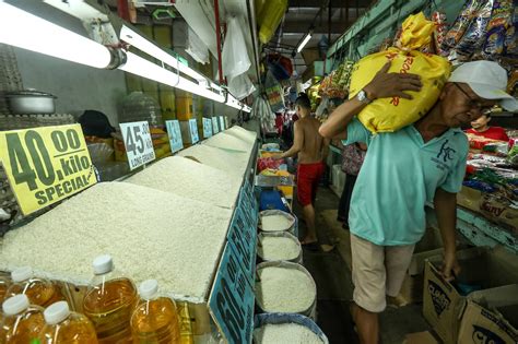 Presyo ng bigas, tumaas sa ilang palengke | ABS-CBN News