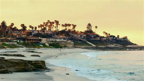 Windansea Beach in La Jolla, CA - California Beaches