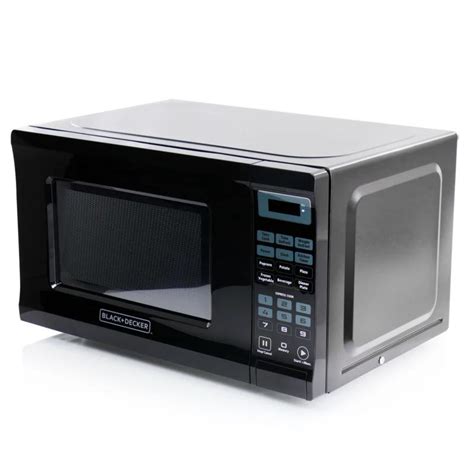 Black + Decker 0.7 Cubic Ft. 700 Watt Microwave Oven in Black – Lelabuttery