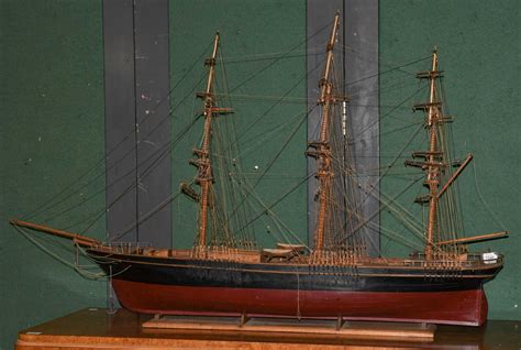 Lot 1046 - A scratch built model ship