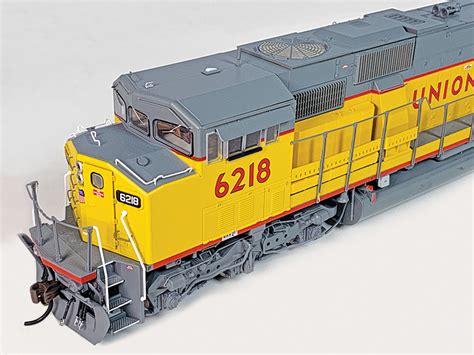 Athearn Genesis 2.0 EMD SD60M “Triclops” Locomotive - Railroad Model ...