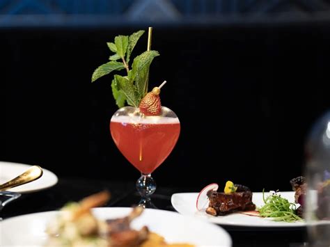 Reservation At Bungalow Downtown Houston Keys