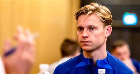 Barça De Jong règle ses comptes avec la direction du club