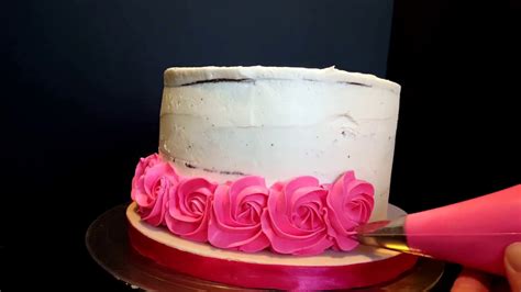 Piping A Buttercream Rosette Ombre Cake Youtube