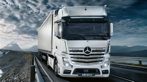 Benz Truck Wallpapers - Wallpaper Cave