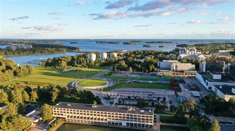 Ruskaa Raippaluodon Kirkolla Visual Finland