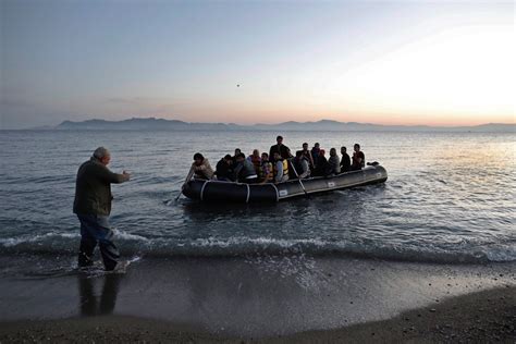 Syrian Refugees Arrive On Greek Shores Nbc News