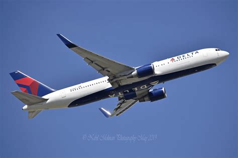 Delta Air Lines N Dz Boeing Er Winglets Cn Flickr