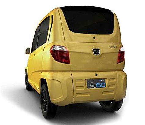 Bajaj RE60 3-Quarter Rear 'Yellow'