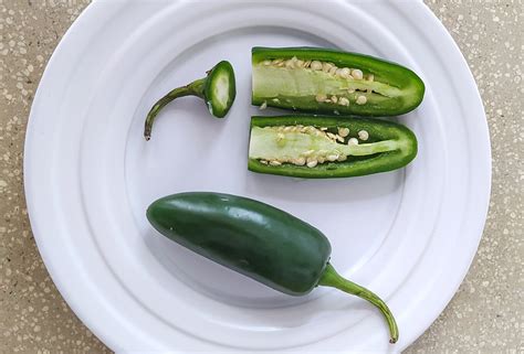 Chile jalapeño el más versátil de los pimientos picantes qué es cómo