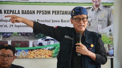 Kunjungi Bpp Balongan Kementan Sebut Pertanian Berkontribusi Nyata