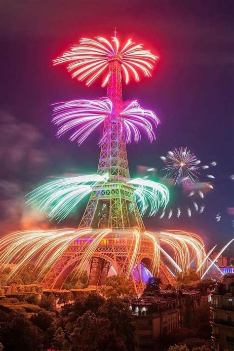 Light show on eiffel tower – Artofit