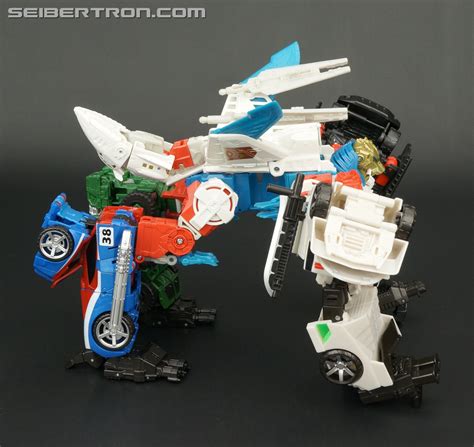 Transformers Generations Combiner Wars Sky Reign Toy Gallery Image 97