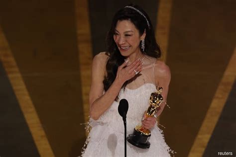 Michelle Yeoh Wins Best Actress Oscar For Everything Everywhere All At Once Klse Screener