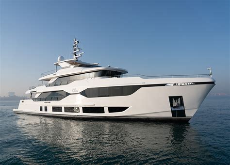 Majesty Olivia Pure Yachting