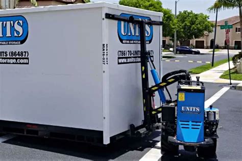 Portable Storage UNITS® & Containers Miami, FL - UNITS Storage Miami, FL